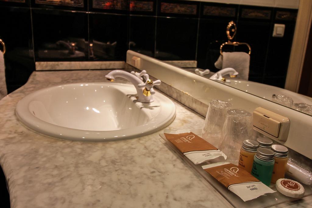 Hostal Goya Suites Salamanca Luaran gambar